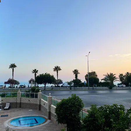 Sa Apartments! Sea View! 50m To The アパート アランヤ